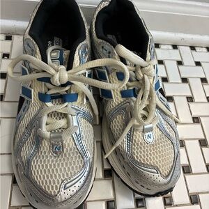 New Balance Kids Sneakers - Silver and Blue